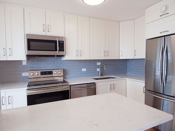 5th image of 3900 N Lake Shore Dr APT 9C