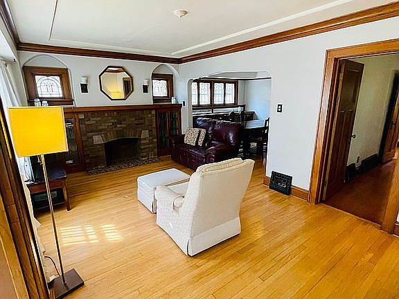 4th image of 1365 N 60th St