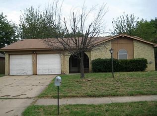 6708 Nola Ct, Watauga, TX 76148