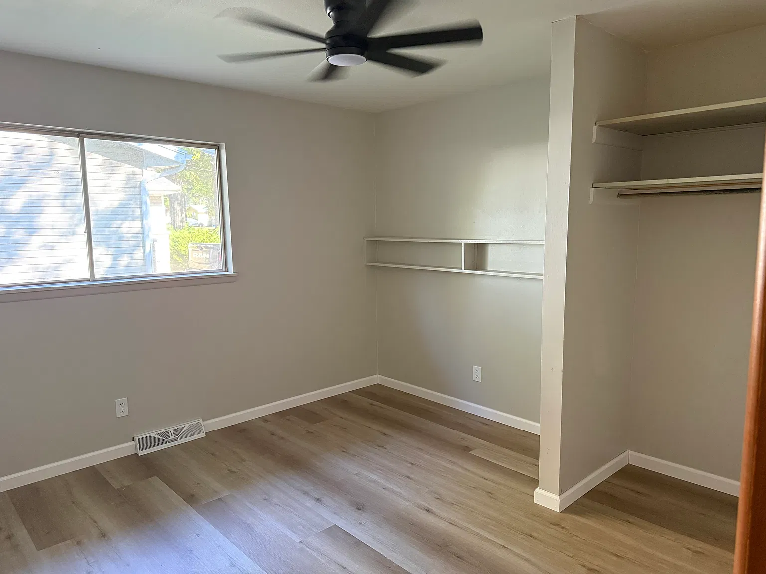 3 bed, 1394 sqft, $1,495 — Photo 3