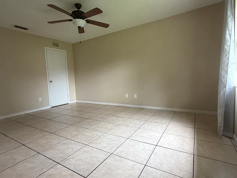 1561 S Boundary St #1 — Photo 5