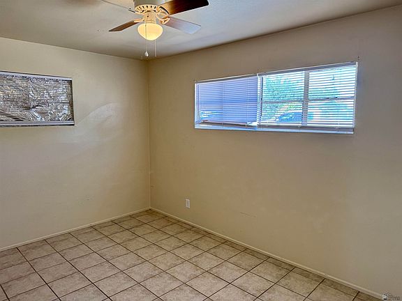 5th image of 903 W Westridge Dr