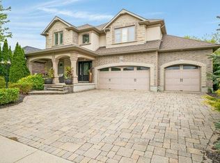 7 Jacob Gingrich Dr, Kitchener, ON N2P2X8