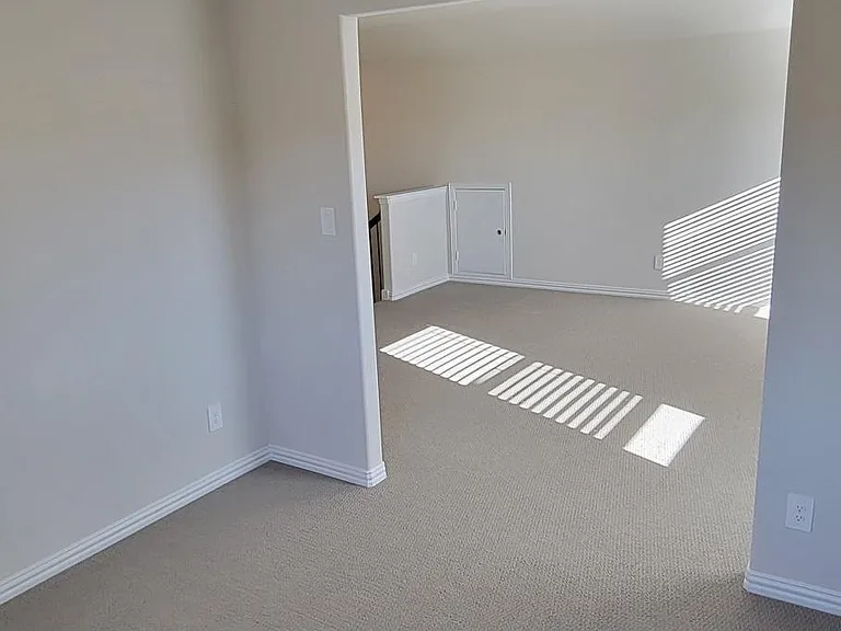 2371 Aspen Hill Dr — Photo 30