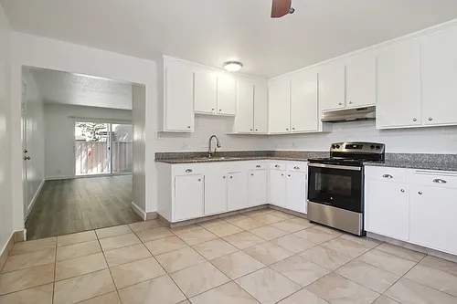 ALAMEDA PARK APARTMENTS Photo 1