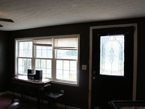5th image of 708 Meader St