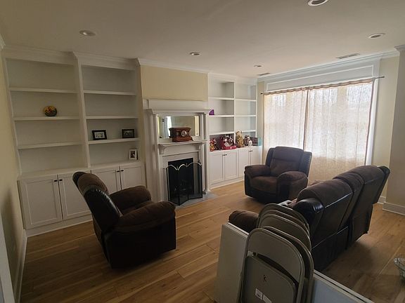 2nd image of 1737 N 36th Ave