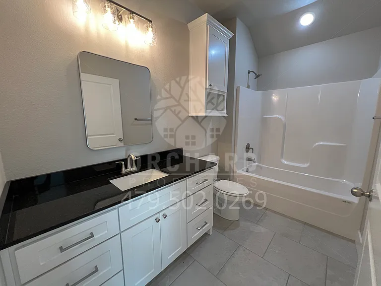 1052 Silver Birch St — Photo 14