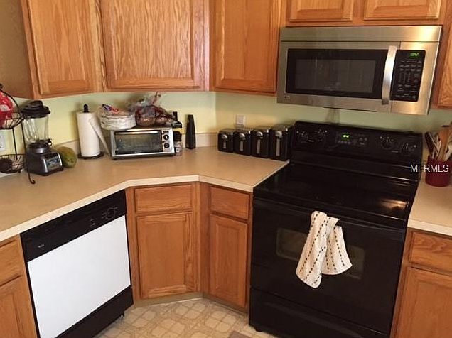 2nd image of 2052 Sherwood Forest Dr