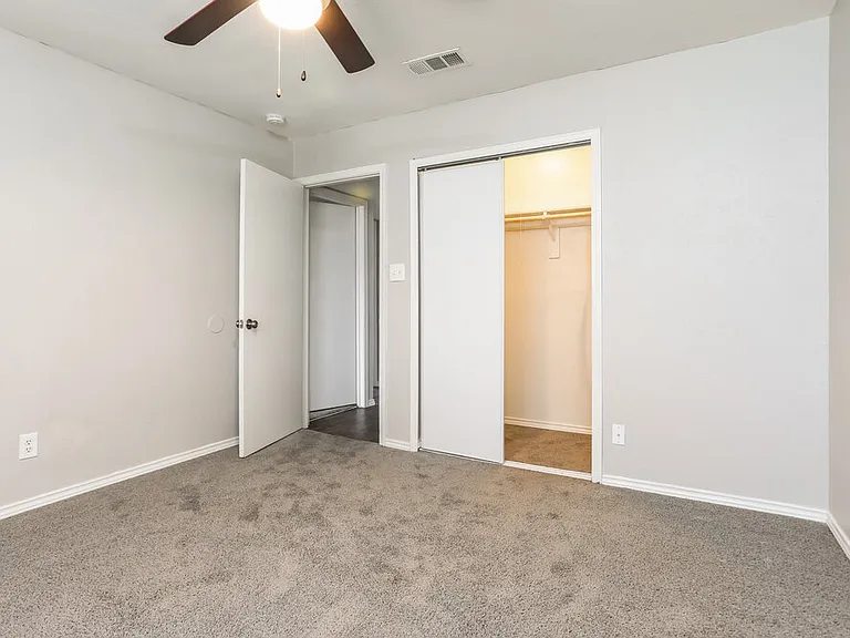 490 Rainier St — Photo 11