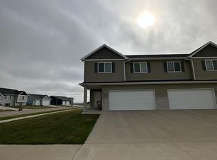 66 Mulberry Loop NE, Minot, ND 58703
