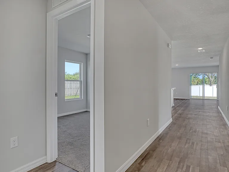 511 J A Bombardier Blvd SW — Photo 2