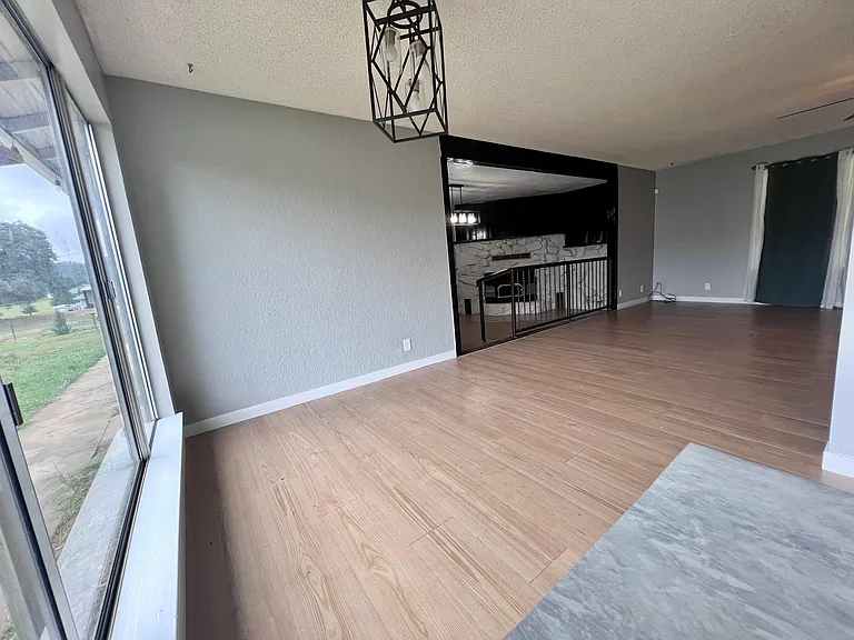 28562 Burrough Valley Rd — Photo 19