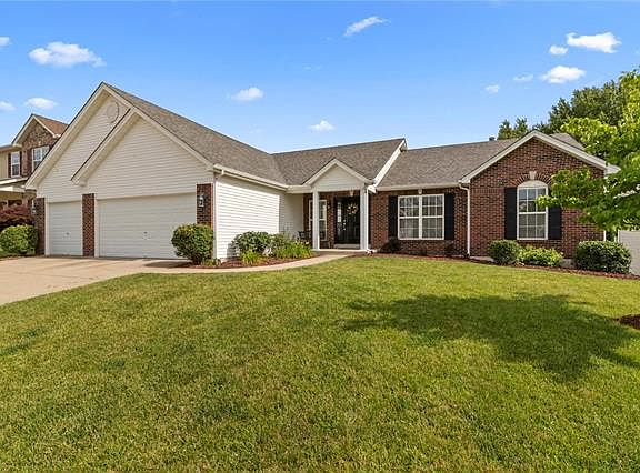 2nd image of 422 Parkshire Place Dr