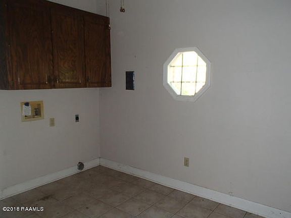 5th image of 109 Hermitage Ave