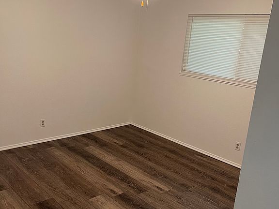 3rd image of 1134 Franzel Rd #A