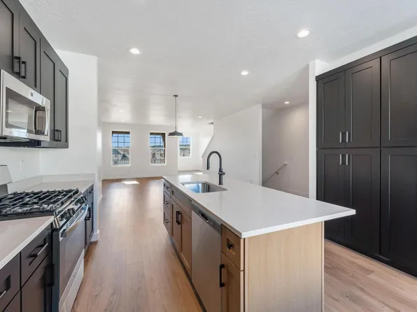 7607 S New Sycamore Dr W #430, West Jordan, UT 84081