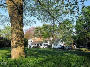 48 Long Neck Point Rd, Darien, CT 06820
