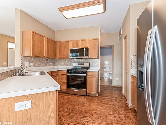 5th image of 16335 Carver Lake Ct