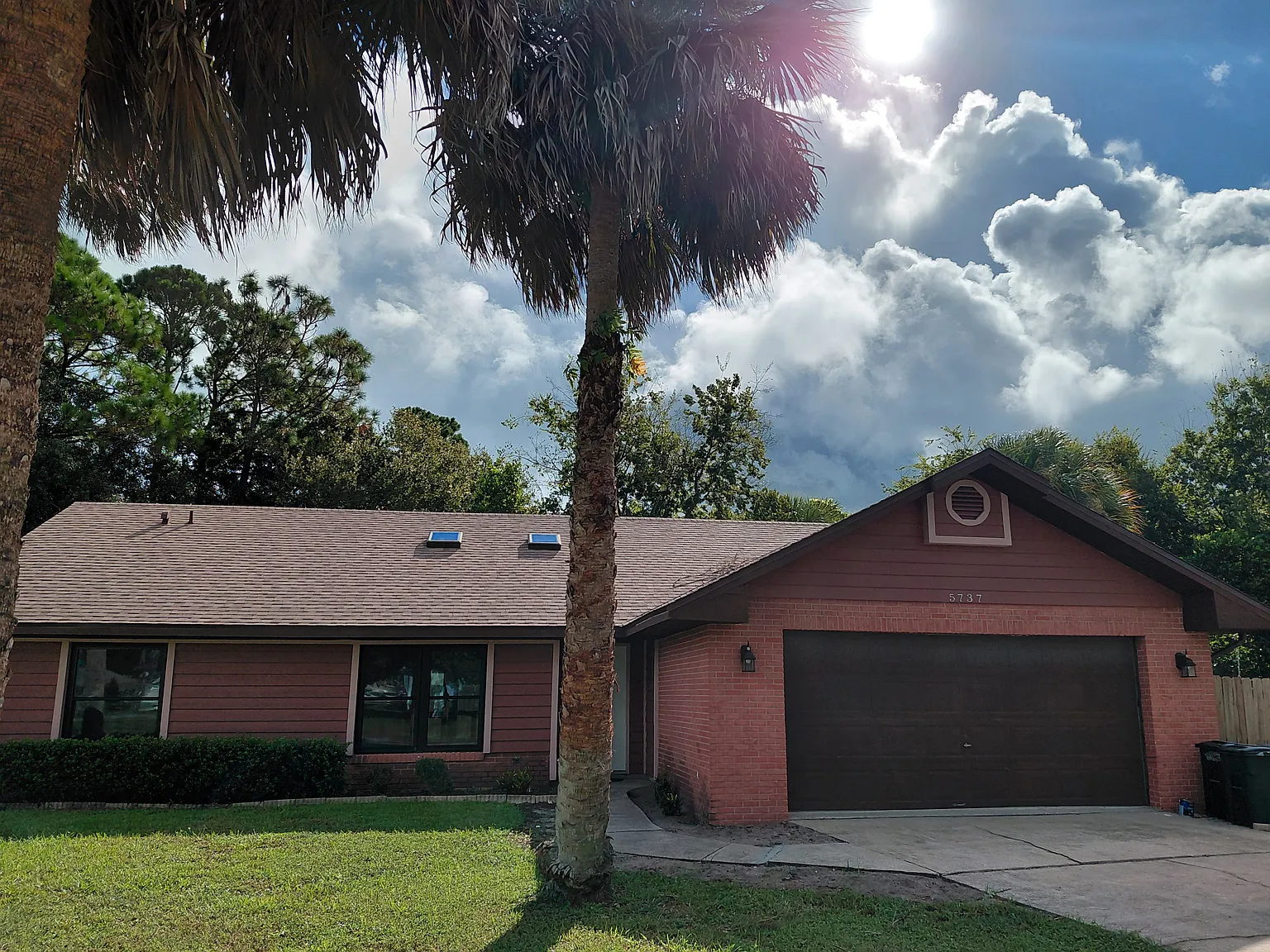 3 bed, 1488 sqft, $2,300 — Photo 1