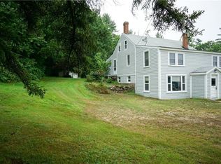 31 High St, Hollis Center, ME 04042