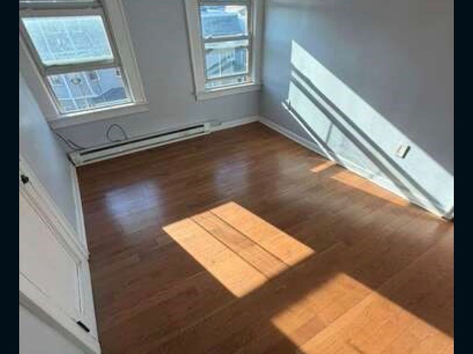 2nd image of 116 22nd St #C