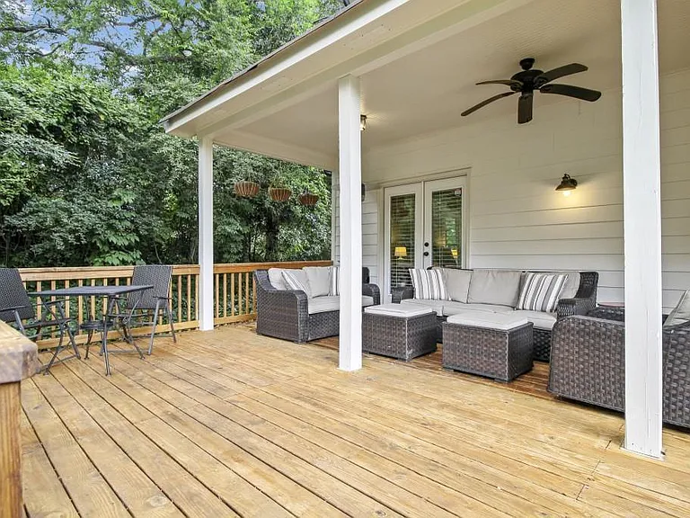947 Delmar Ave SE — Photo 35