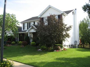 2721 Sunny Meadows Dr, Saint Charles, MO 63303