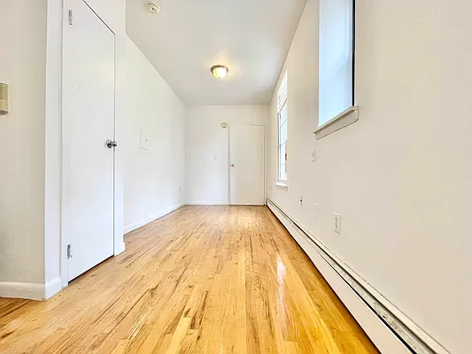 Rented by City Connections Realty | media 18