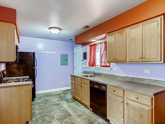 5th image of 101 Ashland Ave APT 3S