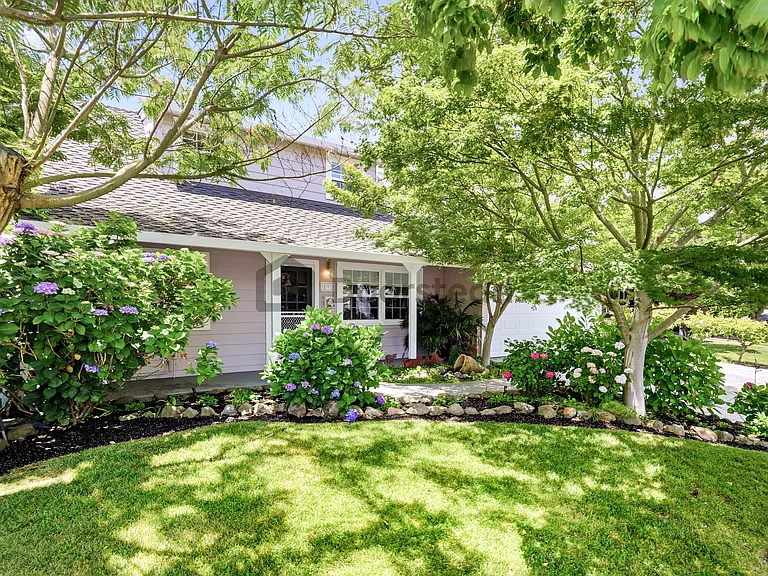 191 Pickwick Dr — Photo 6
