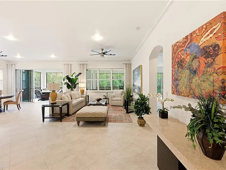 2843 Tiburon Blvd E #7-102 — Photo 2