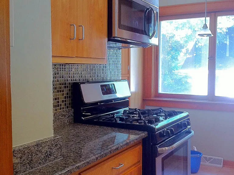 218 Anderson Blvd — Photo 4