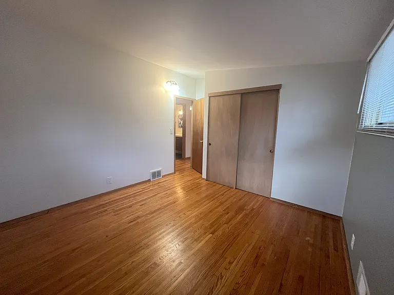 2451 Sherwood Rd — Photo 7