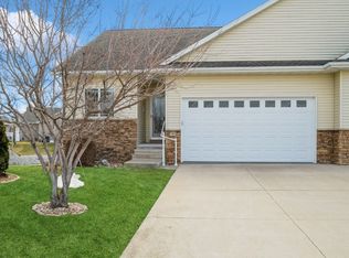 7009 Waterview Dr SW, Cedar Rapids, IA 52404