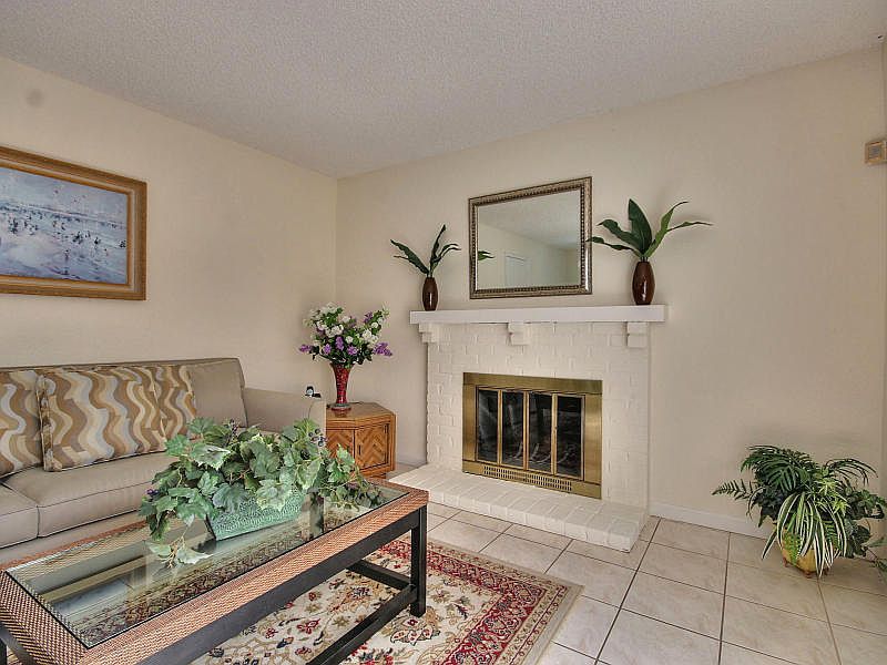 1st image of 1751 Pine Hollow Cir