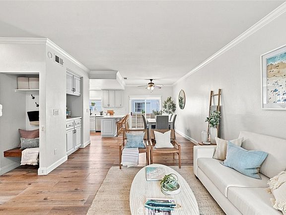 5th image of 400 Richmond St Unit 2