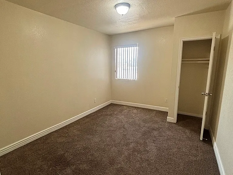 1845 E 70th St — Photo 6