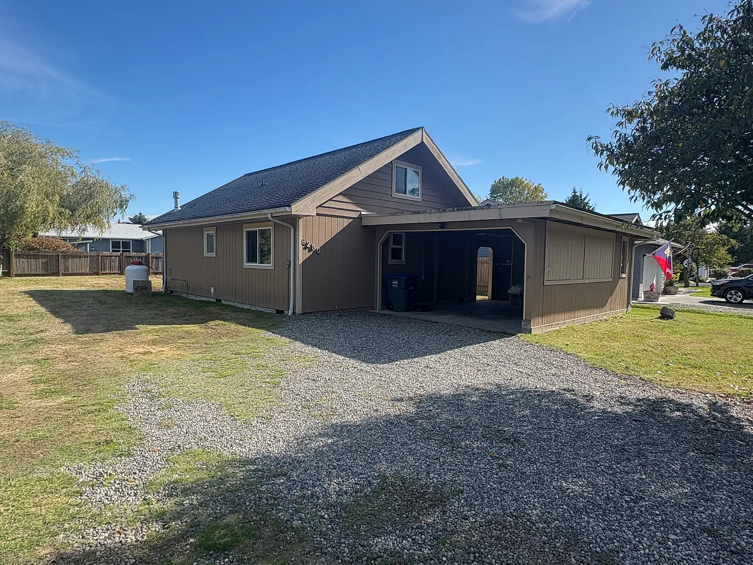 3 bed, 1.5 bath, 1216 sqft, $2,650 — Photo 3