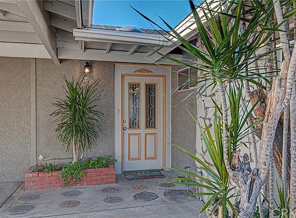 2nd image of 10333 Aldrich St
