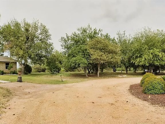 4th image of 126 Link Dr