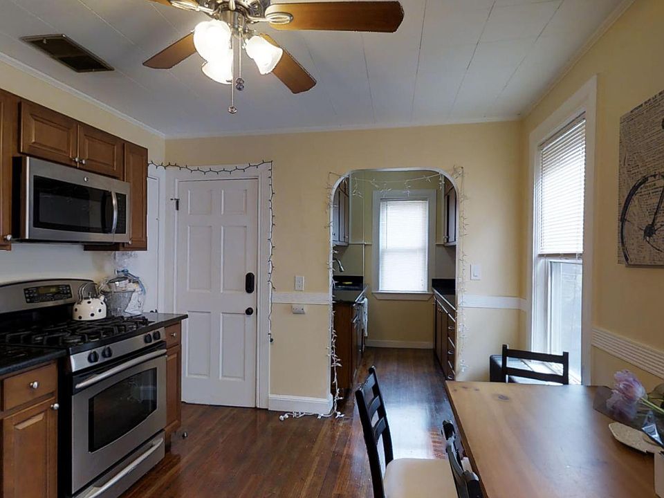 1st image of 21 Chandler St #2J