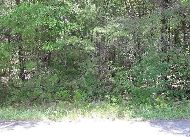 1st image of 4 Lawrence Ln