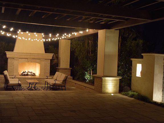 Custom water fountain/pillars