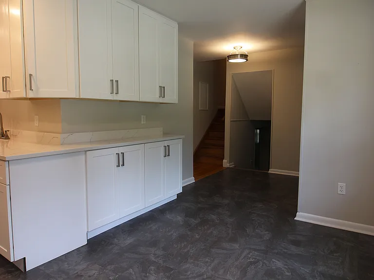 6211 Duntley Ct — Photo 1