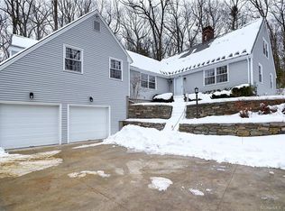 372 Strickland St, Glastonbury, CT 06033