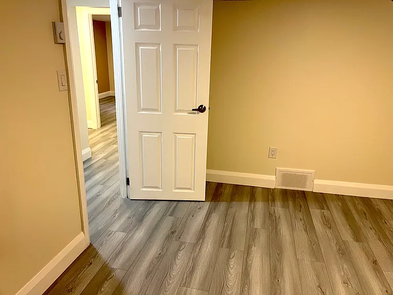 944 Fairlawn Ave #2 — Photo 15