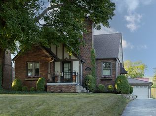 4315 Franklin Ave, Des Moines, IA 50310