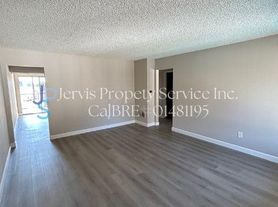 10827 Studebaker Rd, Downey, CA