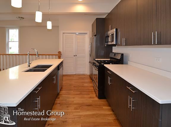 3rd image of 3114 N Southport Ave #1REAR